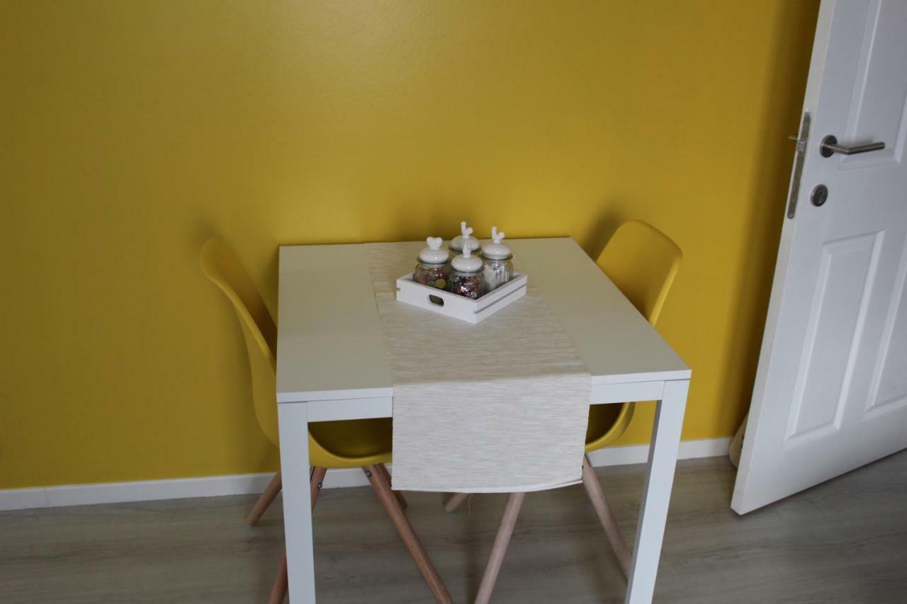 Saffels Nest Bed & Breakfast Локристи Екстериор снимка